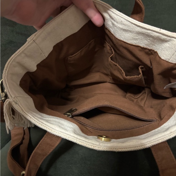 America & Beyond Purse Beaded - Picture 4 of 9